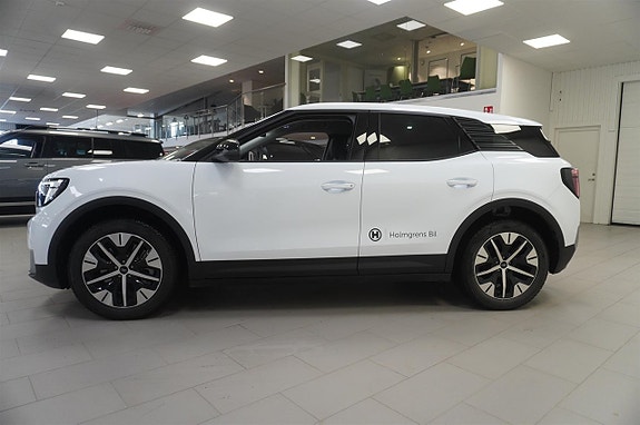 Ford Explorer 3 of 5