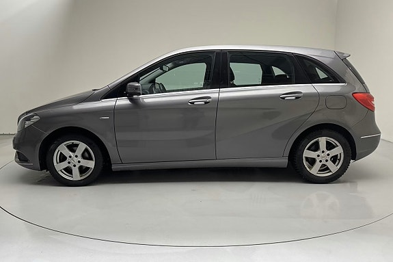 Mercedes-Benz B180 5 of 5