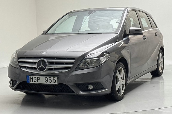 Mercedes-Benz B180 11 of 11