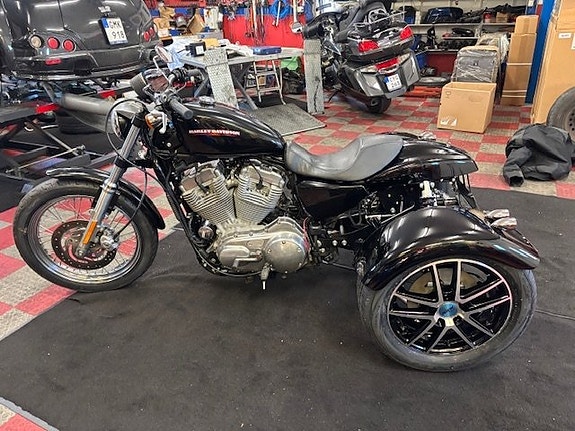Harley-Davidson Superlow Sportster 883 3 of 5
