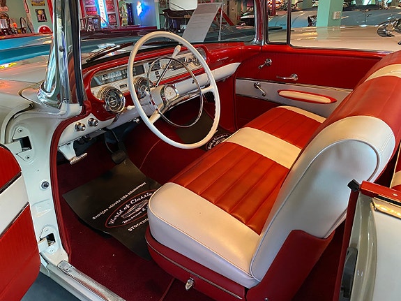 Pontiac Laurentian 11 of 19