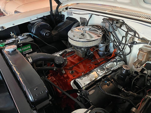 Pontiac Laurentian 18 of 19