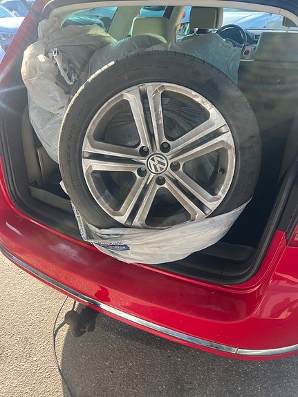 Volkswagen Passat 9 of 21