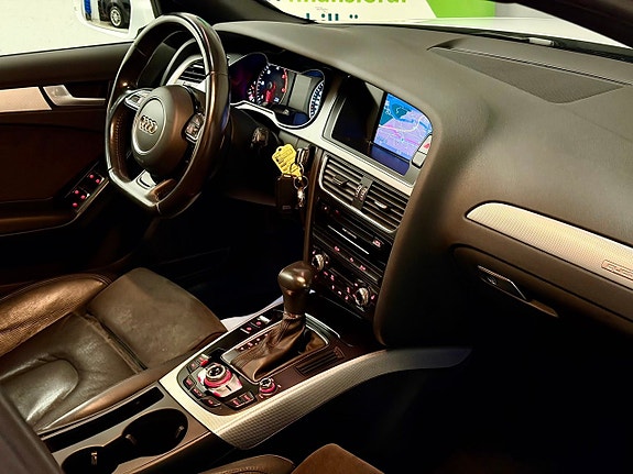 Audi A4 11 of 16