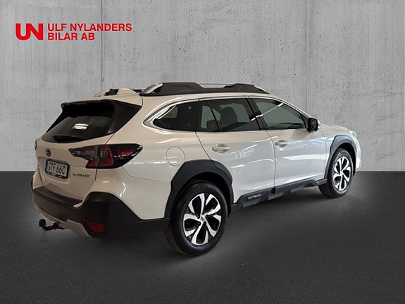 Subaru Outback 4 of 5