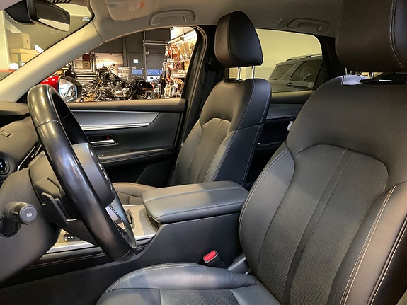 Mazda CX-60 8 of 16