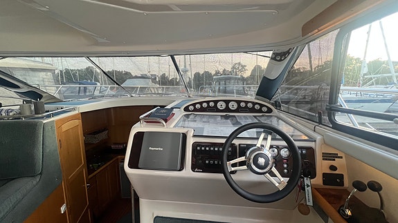 Forbina 40 FLY 2x Volvo Penta KAD-44 19 of 30