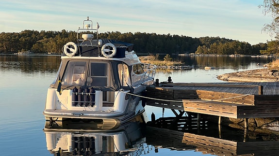 Forbina 40 FLY, 2x Volvo Penta KAD-44, full teak 2 of 5