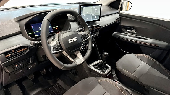 Dacia Sandero 12 of 25