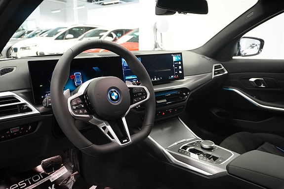 BMW 330e 9 of 22