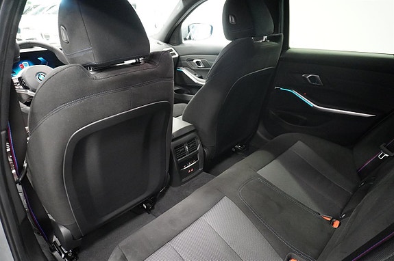 BMW 330e 19 of 22