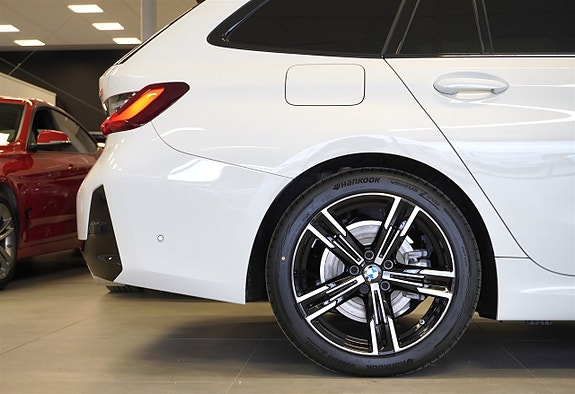 BMW 320d 6 of 28