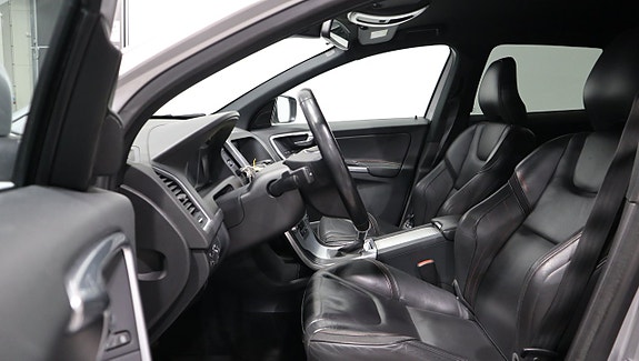 Volvo XC60 6 of 13