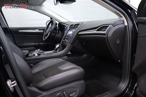 Ford Mondeo 16 of 22