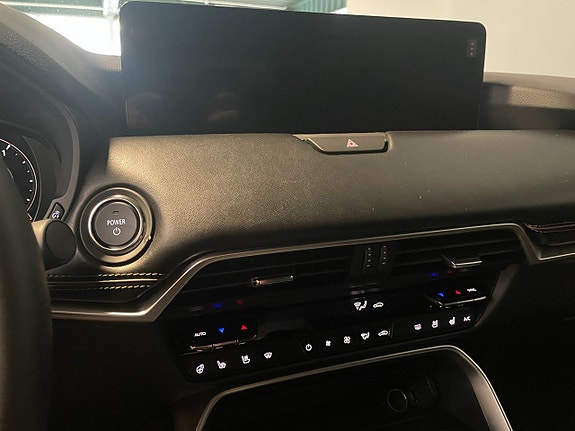 Mazda CX-60 12 of 17