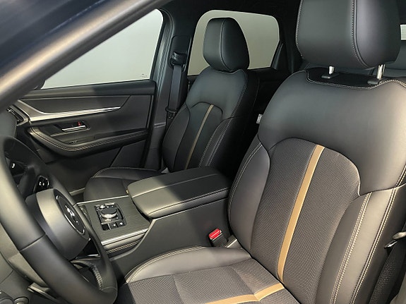 Mazda CX-60 8 of 17