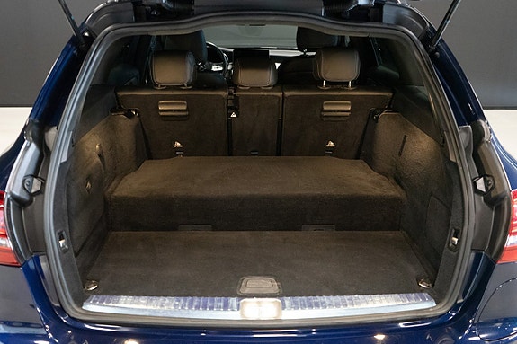 Mercedes-Benz C300 e 18 of 19