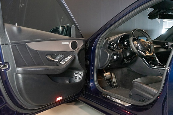 Mercedes-Benz C300 e 10 of 19