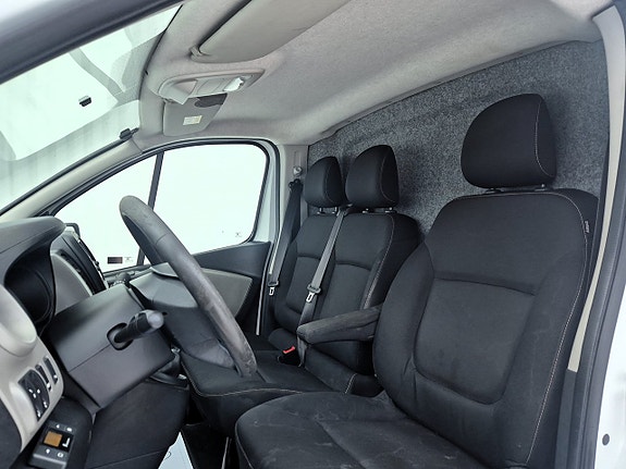 Renault Trafic 15 of 26
