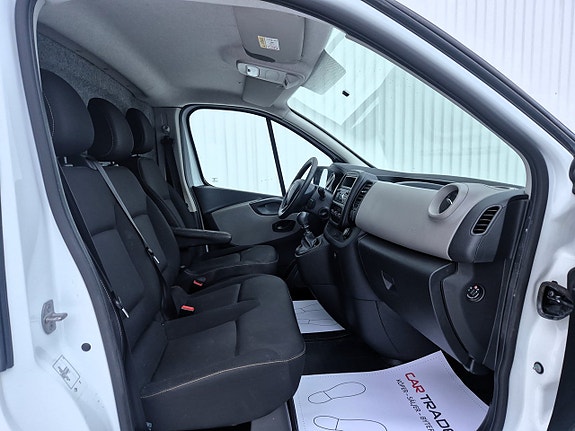 Renault Trafic 25 of 26