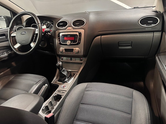 Ford Focus 8 of 17