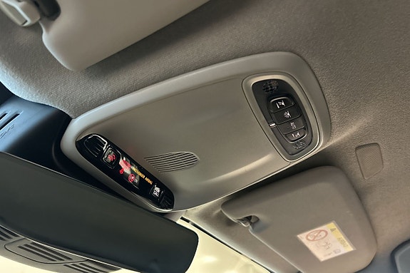 Volvo XC40 23 of 24