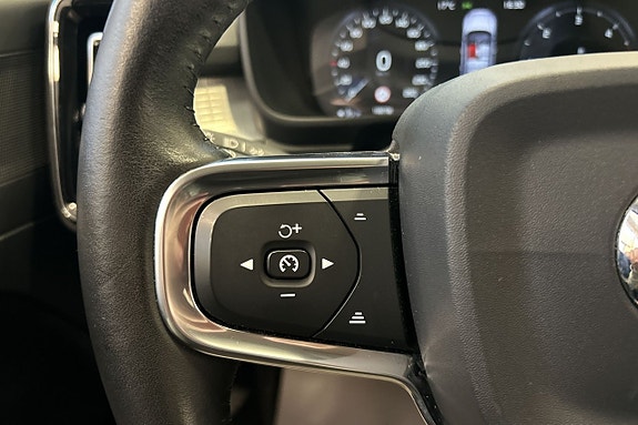 Volvo XC40 20 of 24