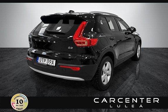 Volvo XC40 3 of 24