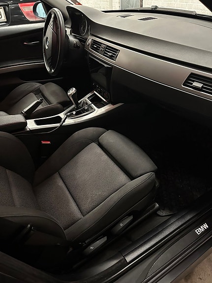BMW 320 10 of 17
