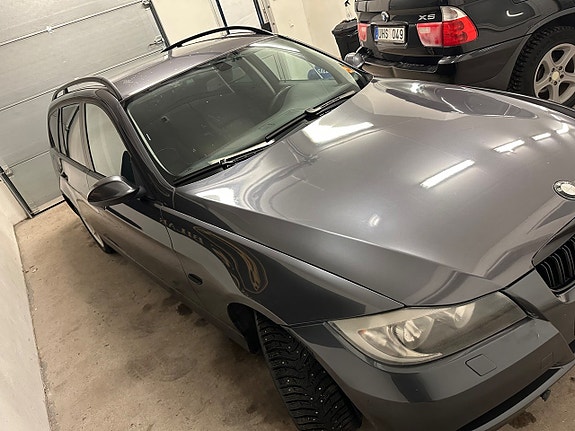 BMW 320 4 of 5
