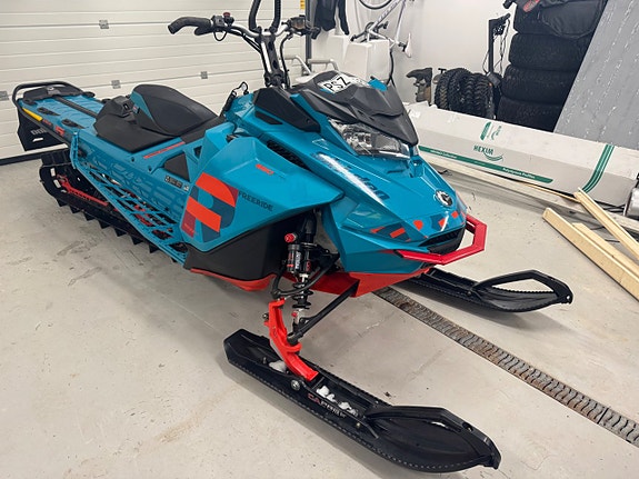 Ski-Doo Freeride 850 154” / Lågmil / shot