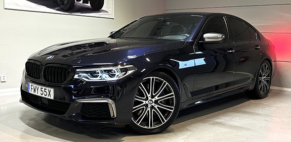 BMW M550d 3 of 5