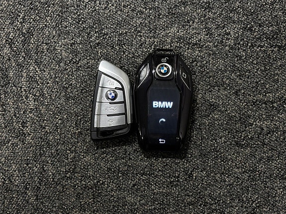 BMW M550d 2 of 5