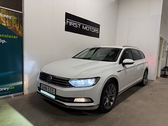 Volkswagen Passat 2 of 5