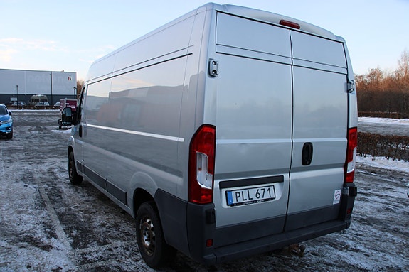 Peugeot Boxer 12 of 16