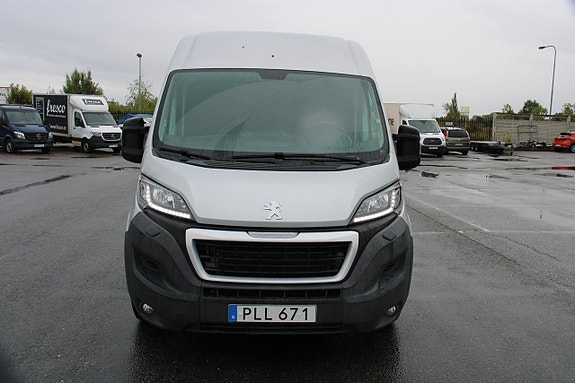 Peugeot Boxer 2 of 15