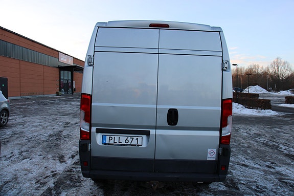 Peugeot Boxer 13 of 16