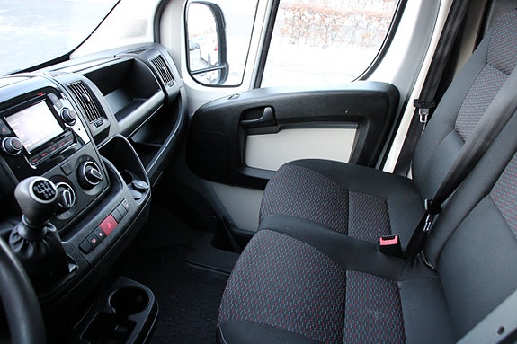 Peugeot Boxer 4 of 16