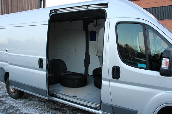 Peugeot Boxer 9 of 16