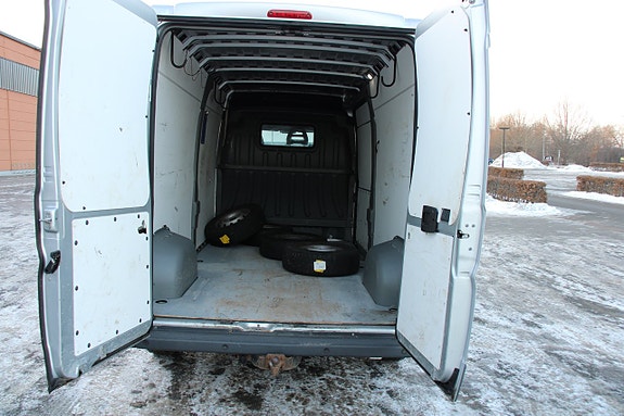 Peugeot Boxer 11 of 16