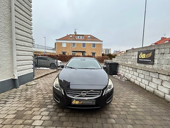 Volvo V60 5 of 30