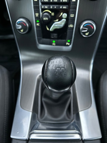 Volvo V60 27 of 30