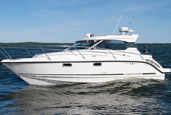 AQUADOR 30 HT | På väg in | 9995/m