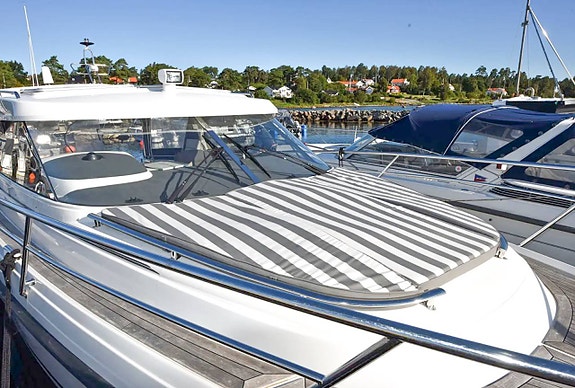 AQUADOR 30 HT | Hämtpris | 7995/m 3 of 12