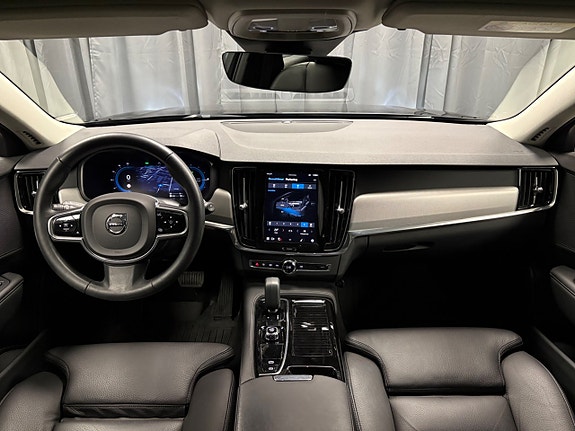 Volvo V90 14 of 23