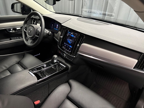 Volvo V90 11 of 23