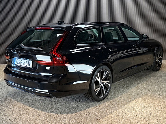 Volvo V90 6 of 16