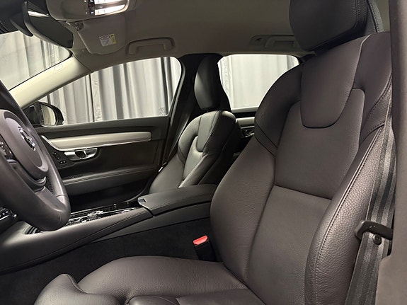Volvo V90 17 of 23