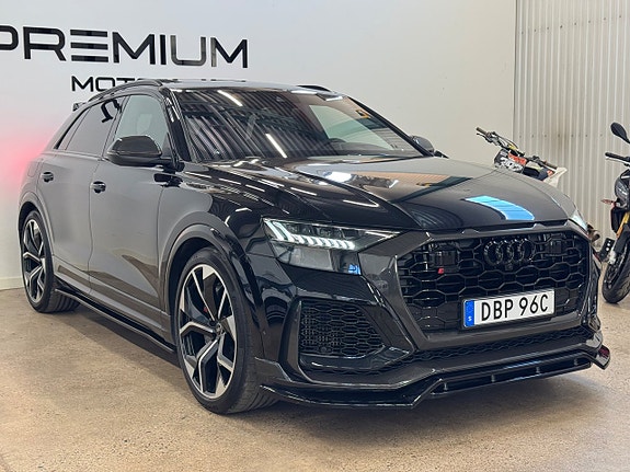 Audi RS Q8 2 of 5