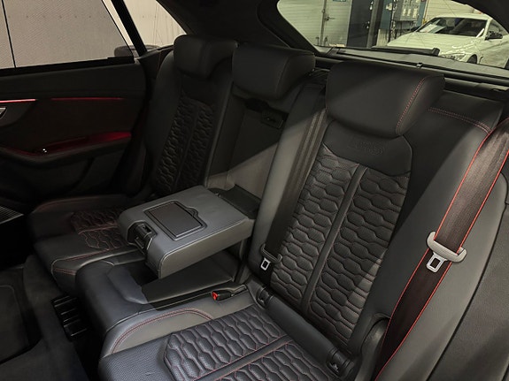 Audi RS Q8 14 of 27